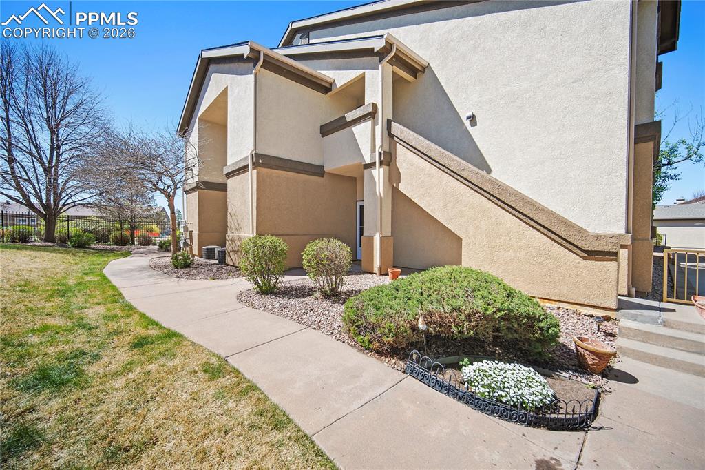 3780 Riviera Grove 101