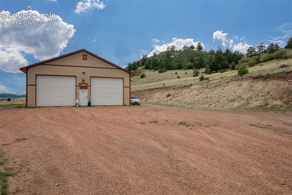 6425 Autumn Creek Drive