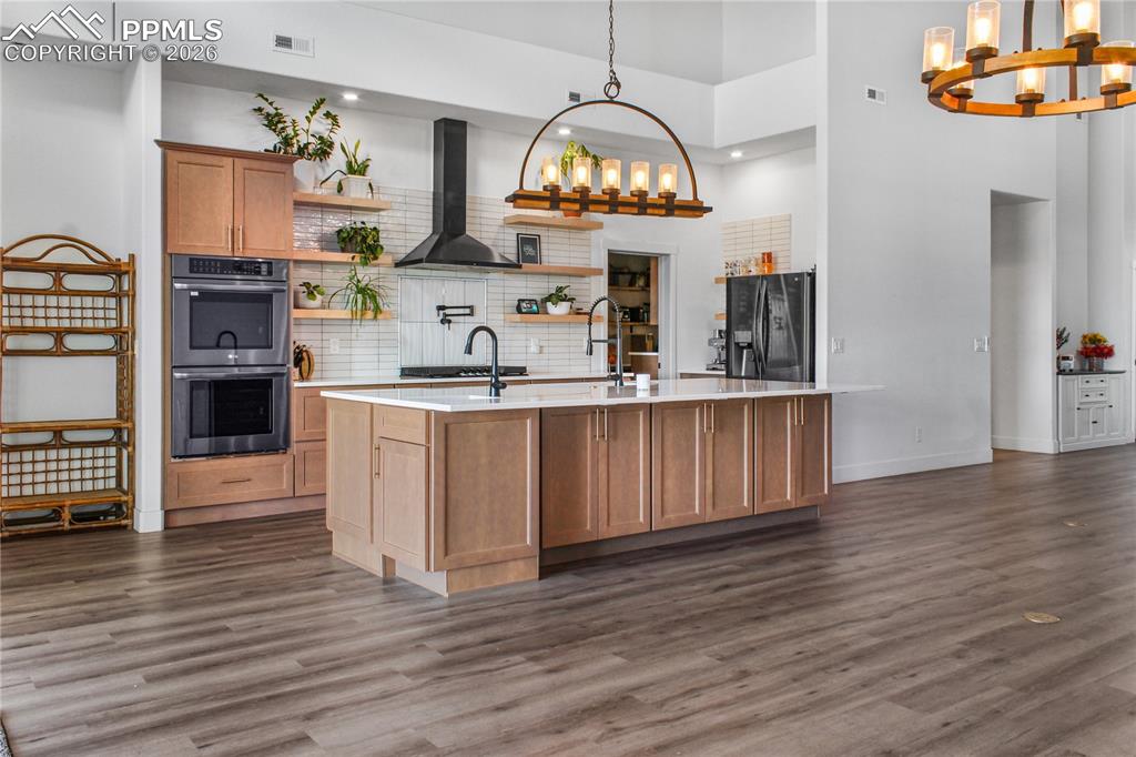 7792 Bannockburn Trail