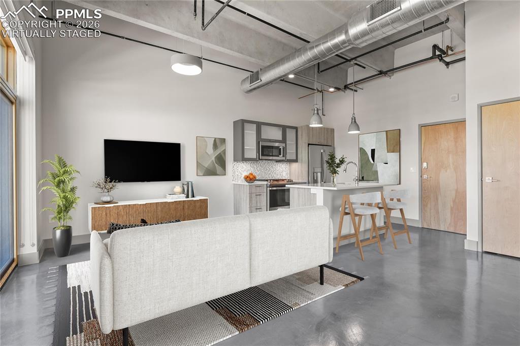 415 E Pikes Peak Avenue 405