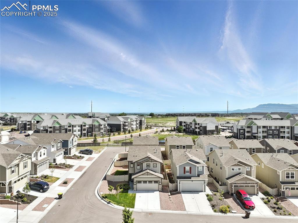 6222 Barr Point