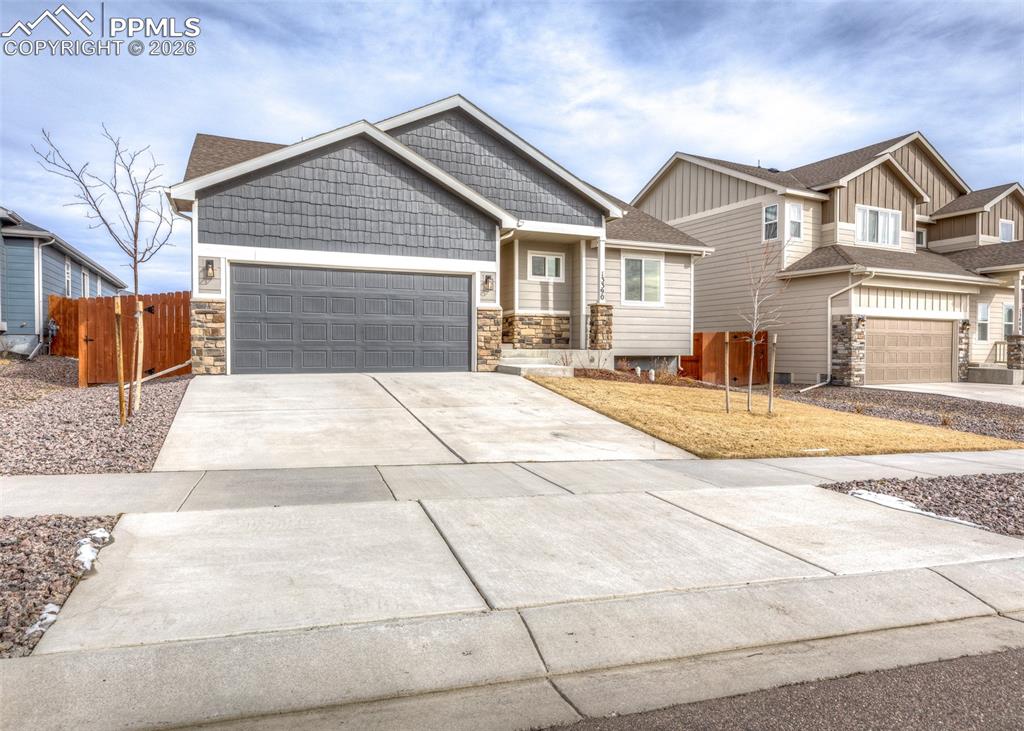 13390 Savannah Falls Court