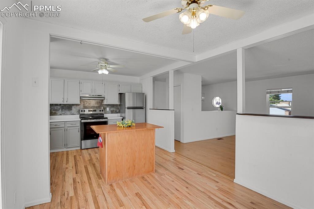 2965 Maroon Bells Avenue