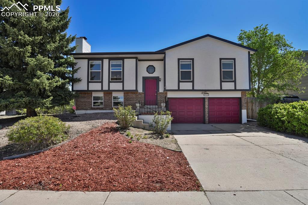 2965 Maroon Bells Avenue