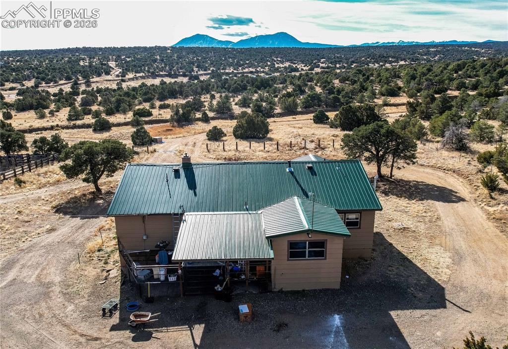 952 Twin Lakes Road