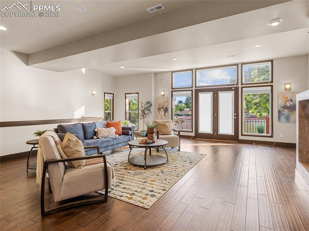 235 W Riverwalk