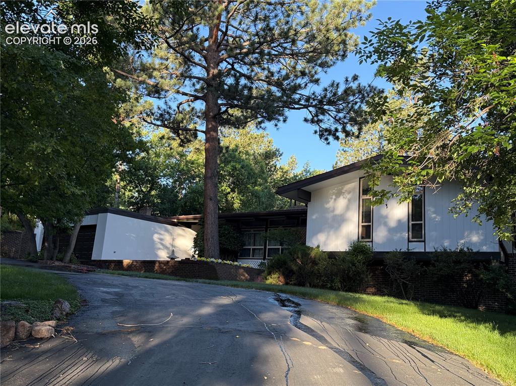 10 Heather Drive