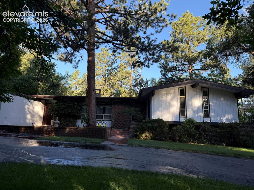 10 Heather Drive