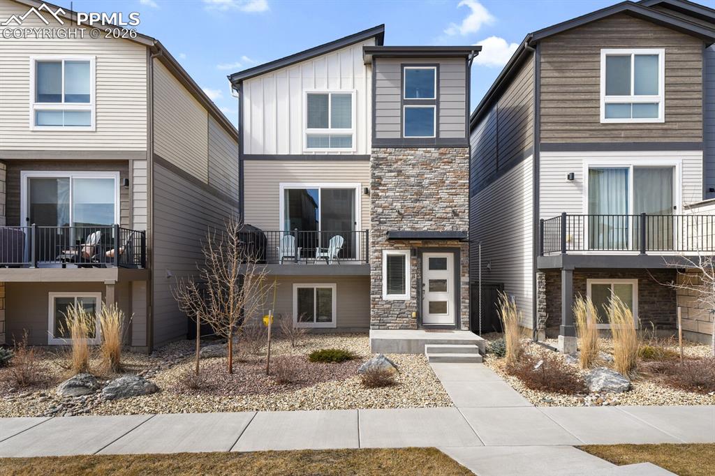 6843 LILY MOUNTAIN Lane