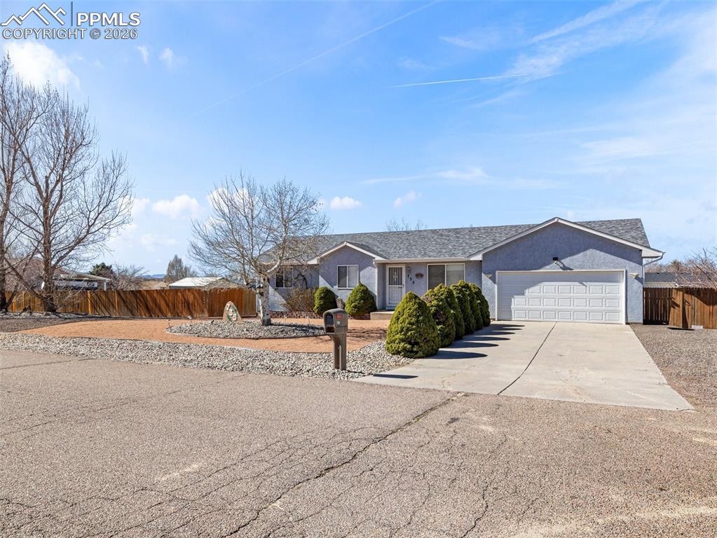 735 S Sterling Drive