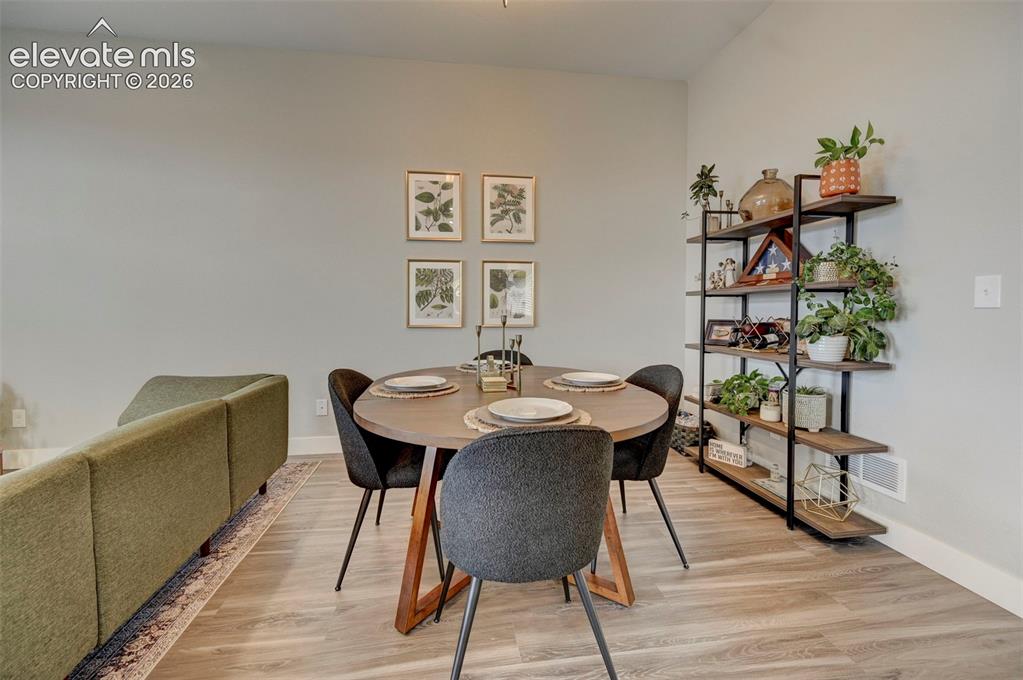5930 Eagle Glen View 101