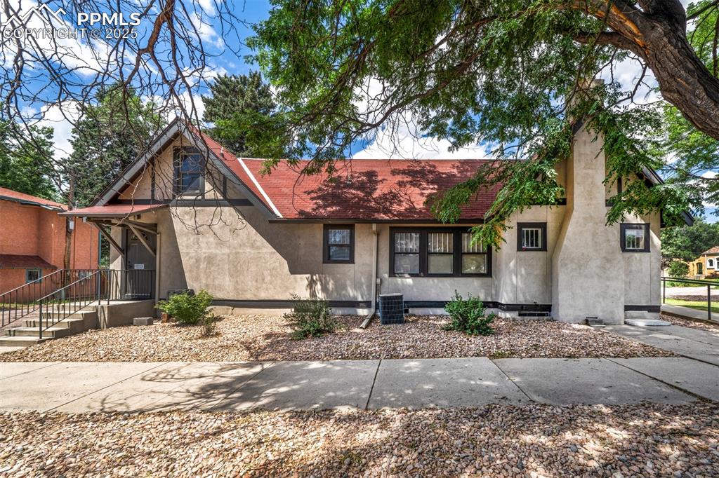 1625 E Platte Avenue