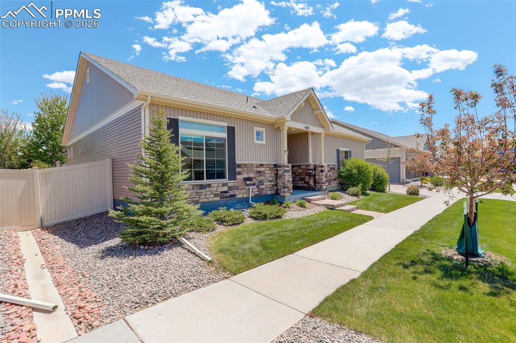 6717 Golden Briar Lane