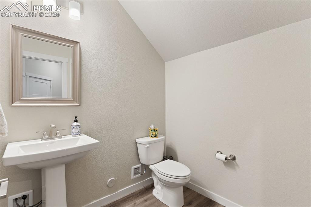 5690 Villa Lorenzo Drive