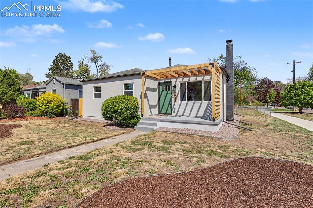 1301 N El Paso Street