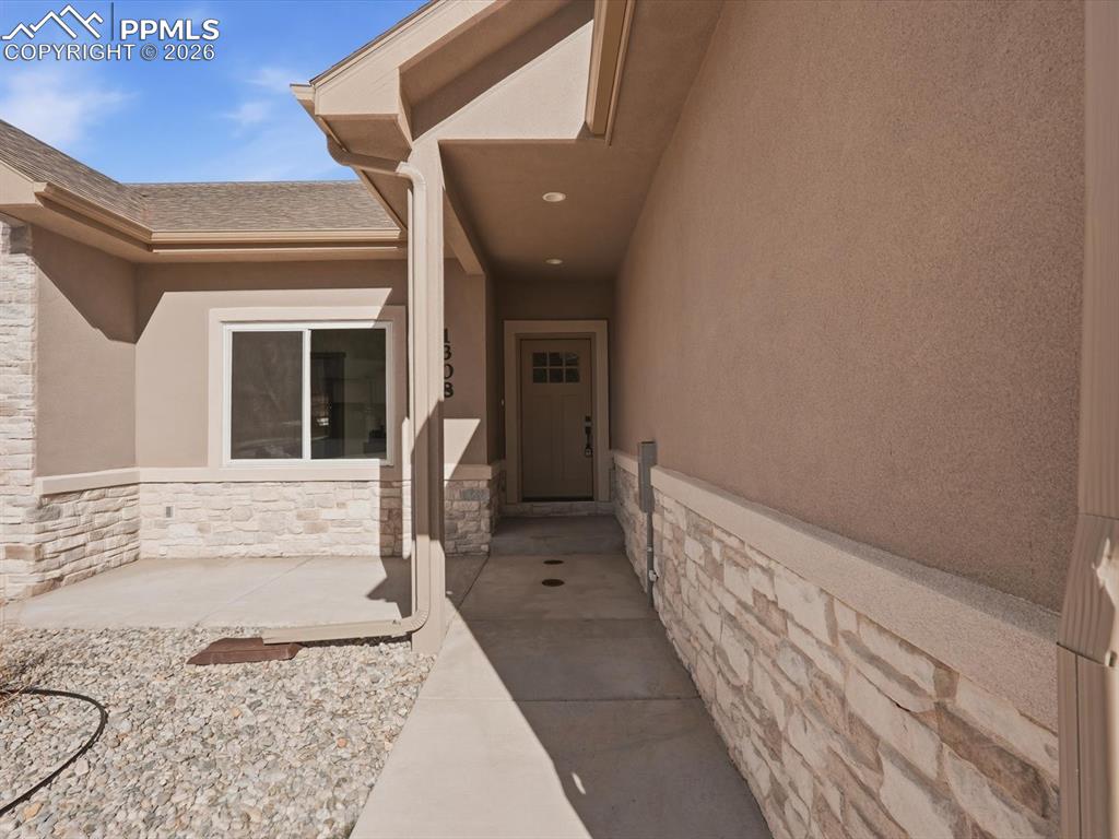 1308 Stone Ridge Drive