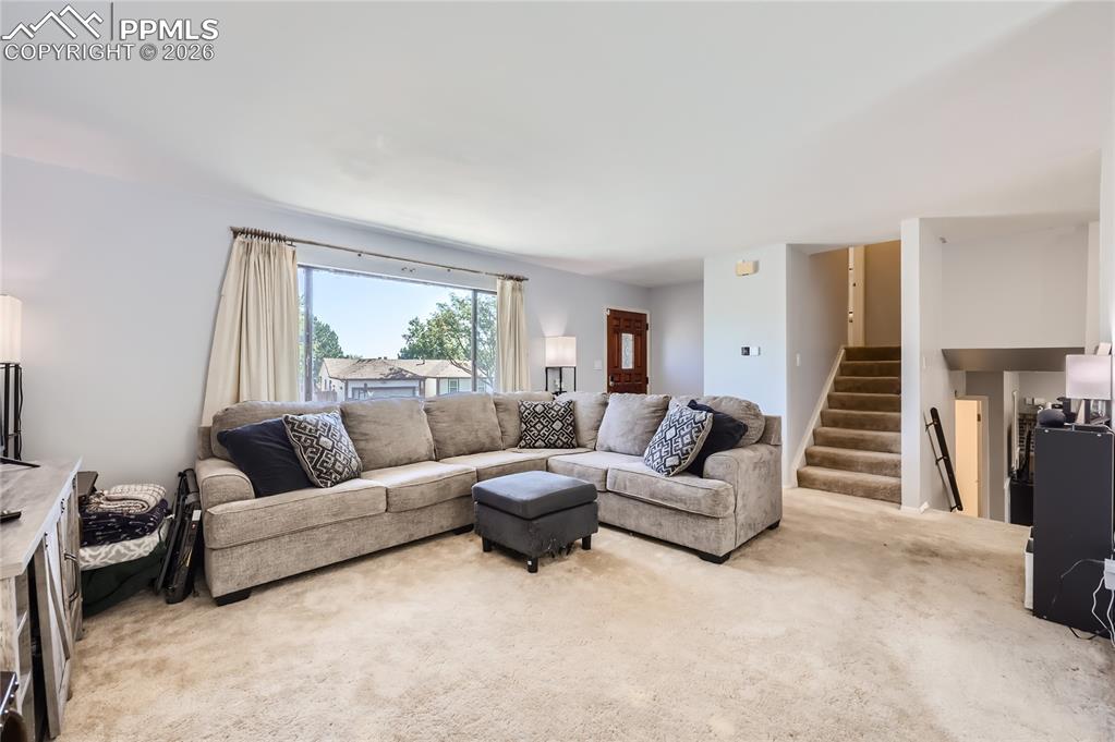 33 Briargate Terrace