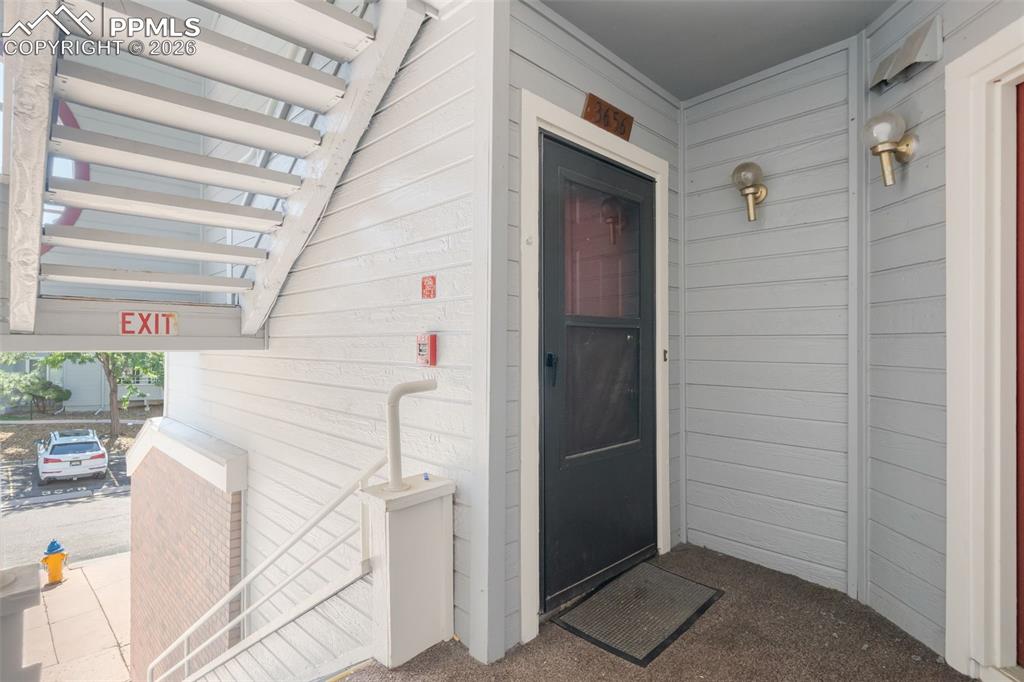 3656 Iguana Drive