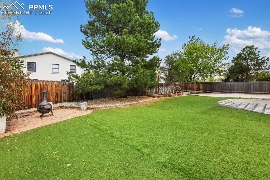 8525 Smoky Falls Court