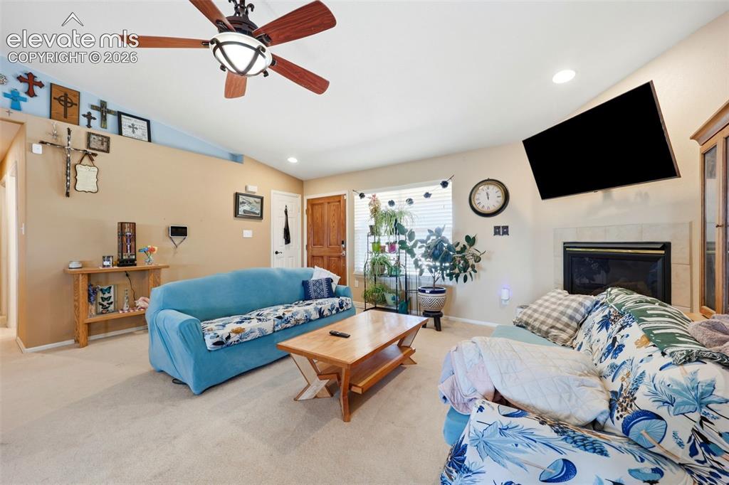 1286 N Ladonia Drive