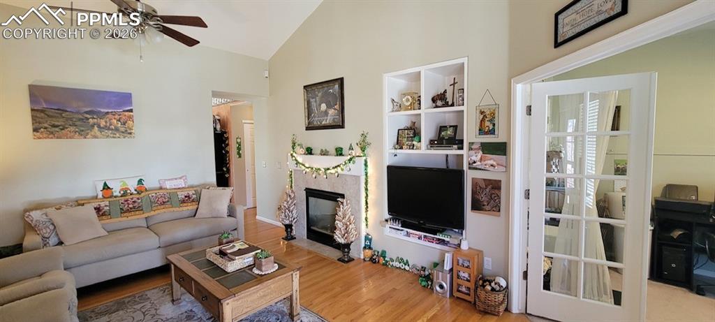 7258 Bonnie Brae Lane