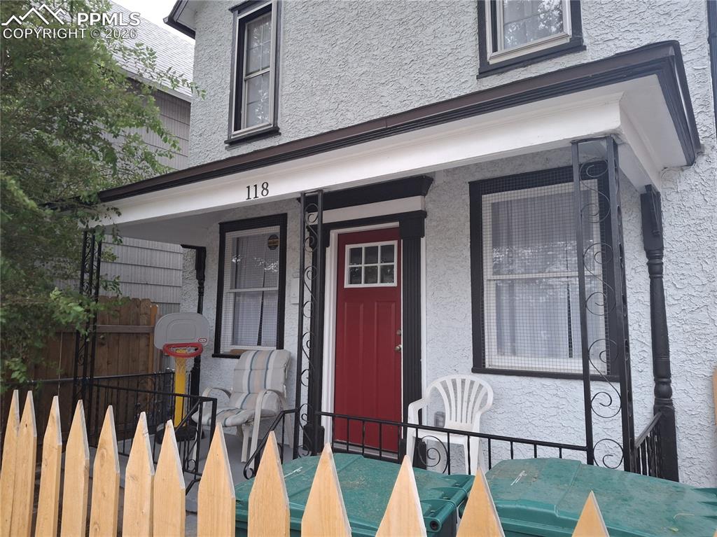 118 E Mesa Avenue