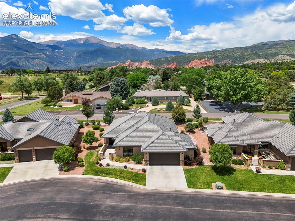 1679 Rockview Trail