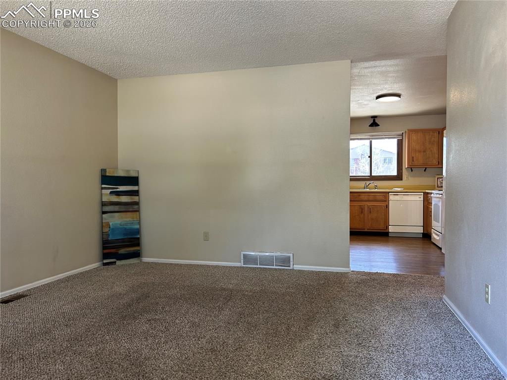 2495 Maroon Bells Avenue