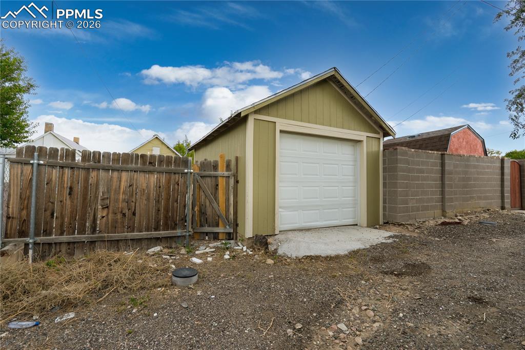 725 Box Elder Street