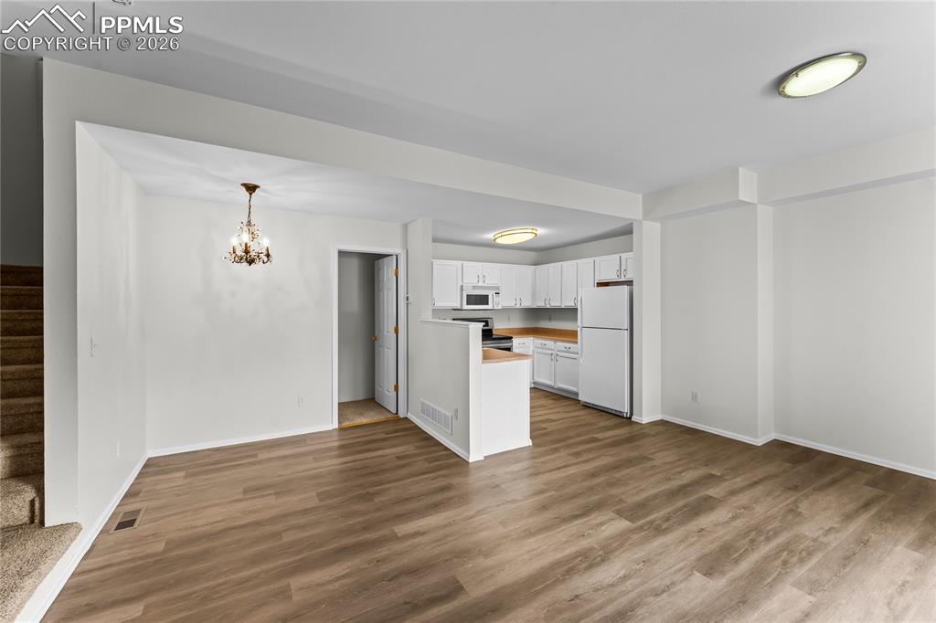 2095 Legacy Ridge View