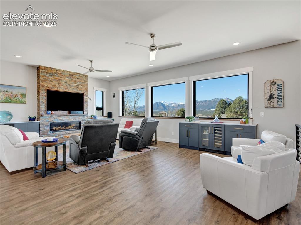 14015 Gleneagle Drive