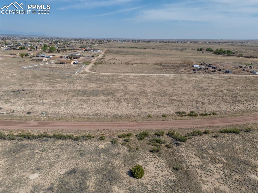 1237 E Industrial Boulevard