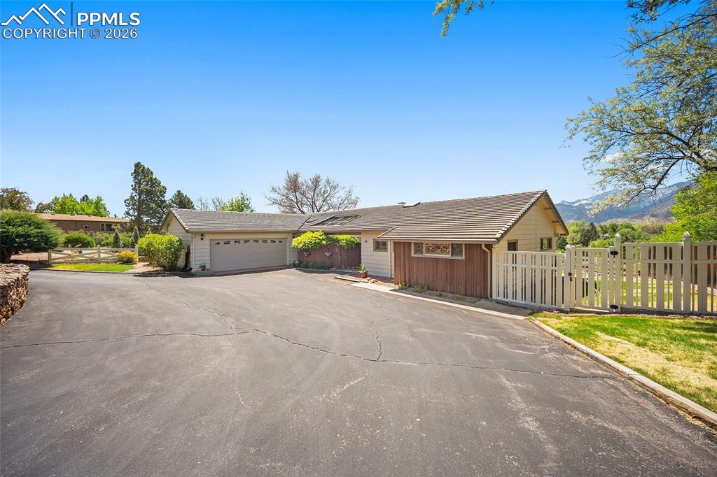 40 Friendship Lane