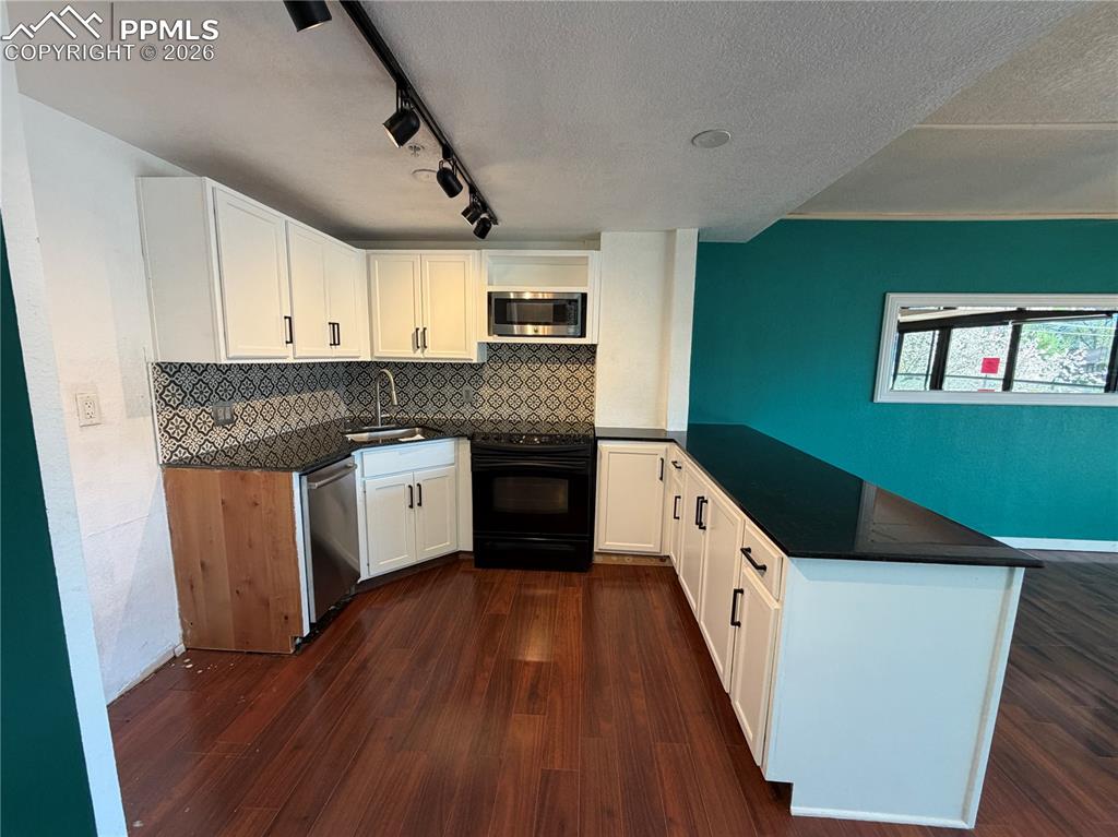 417 E Kiowa Street 206