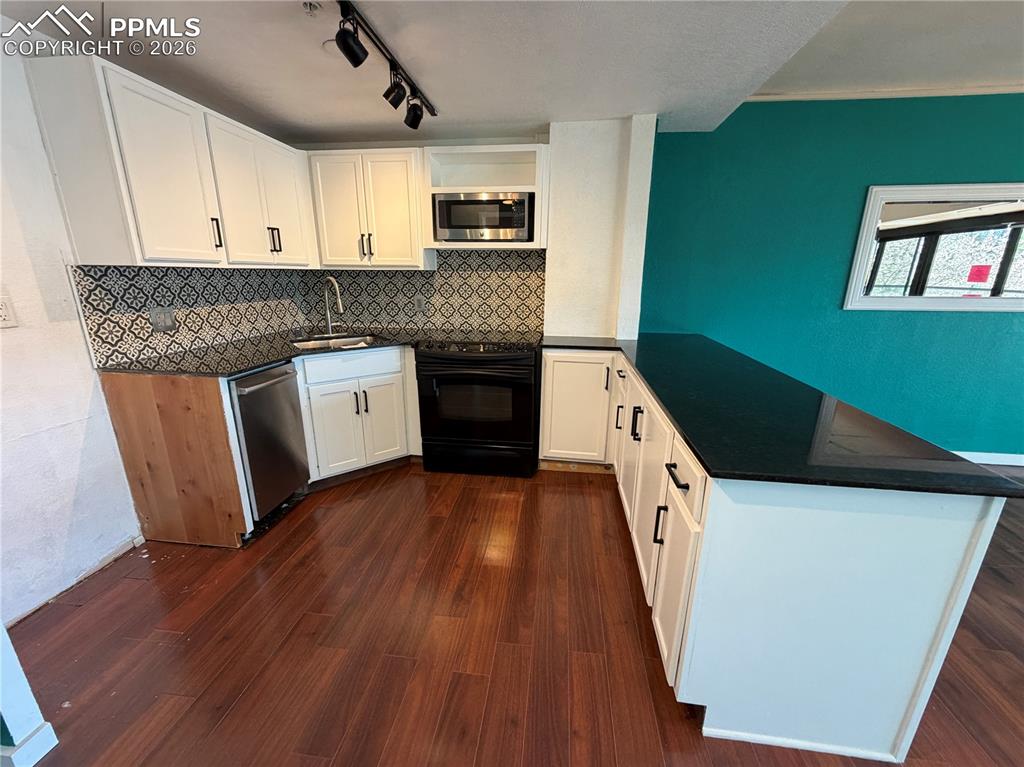 417 E Kiowa Street 206