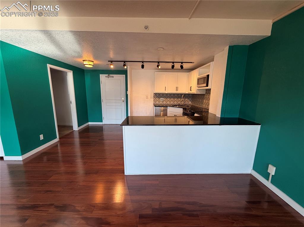 417 E Kiowa Street 206