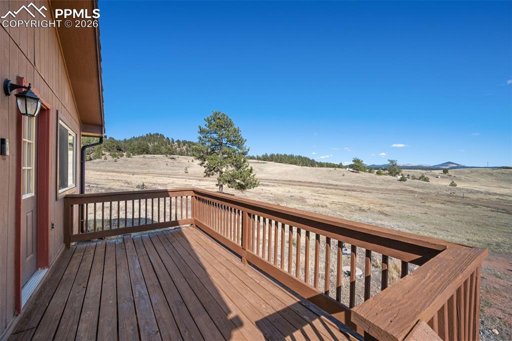 11 Valley Circle