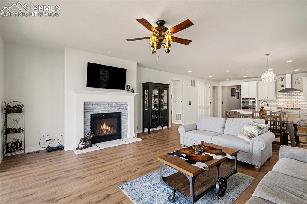 6142 Leilani Lane