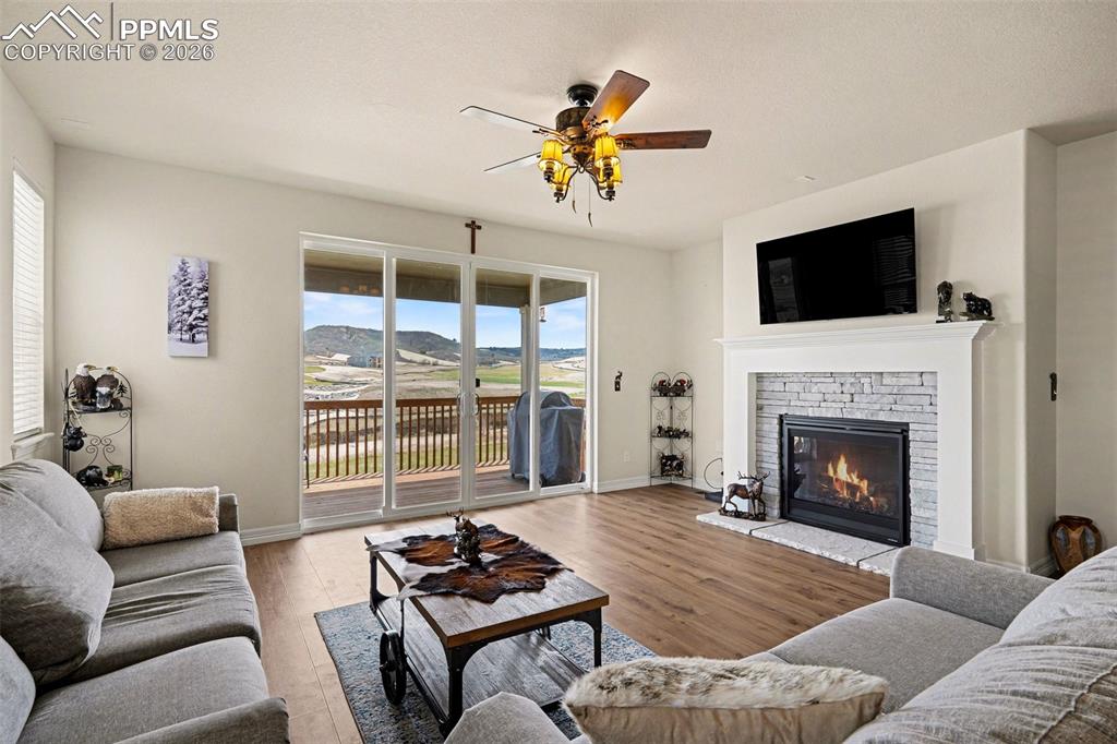 6142 Leilani Lane