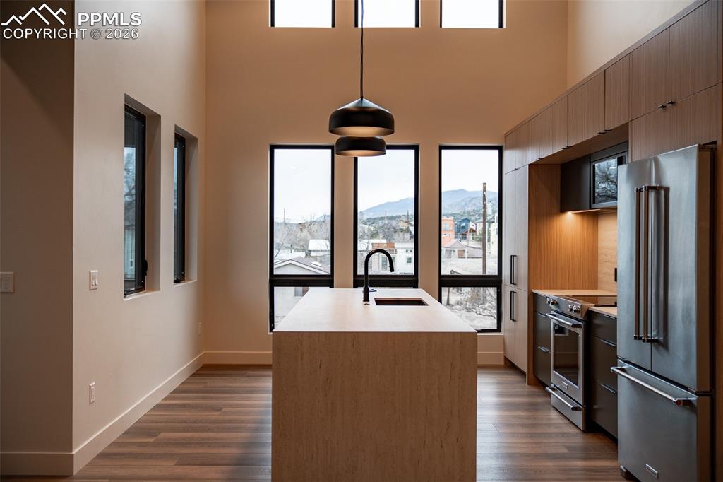 421 Chestnut Street A,B,C