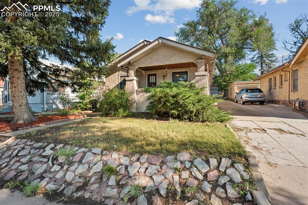 1220 E Platte Avenue