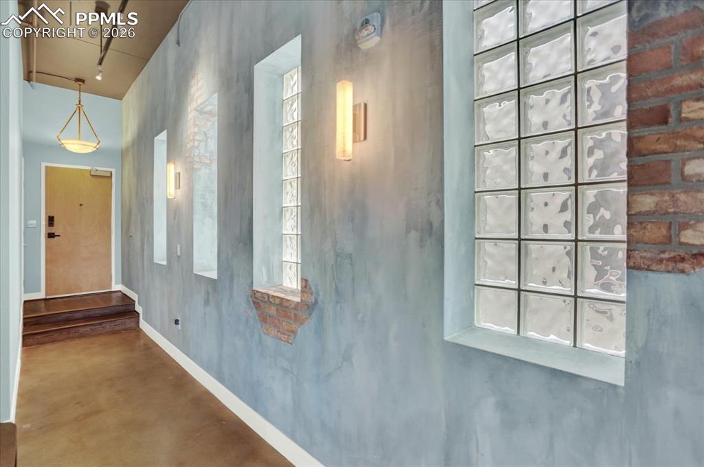 101 N Tejon Street 460