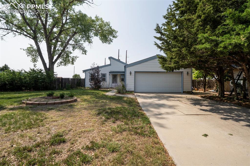 14 Crested Hill Court