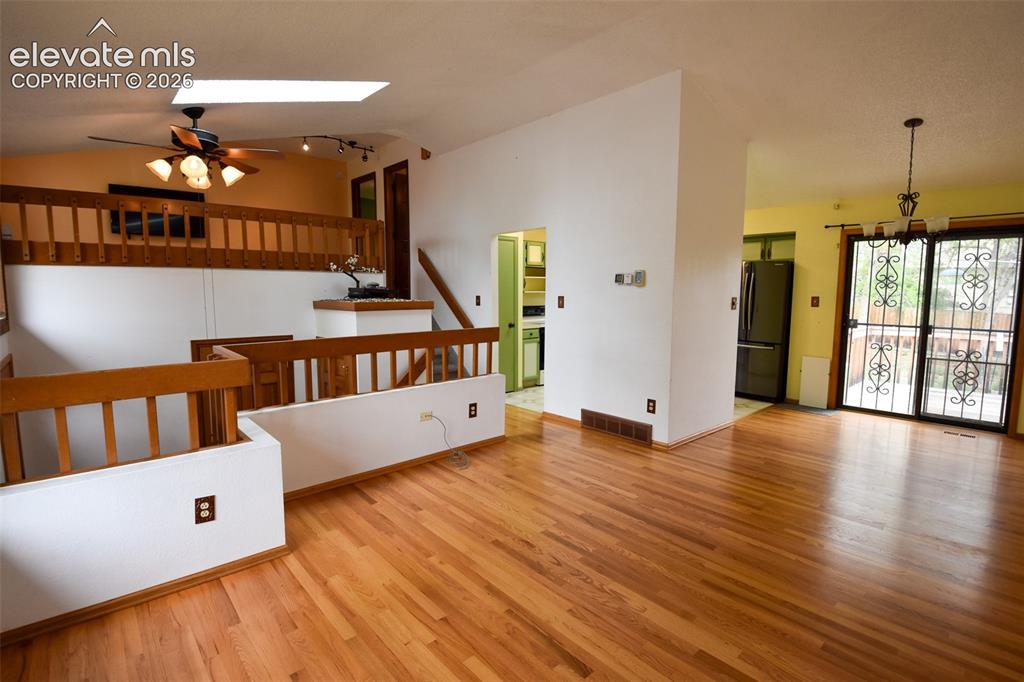 5590 Country Heights Court