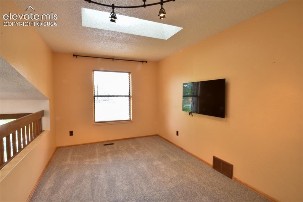 5590 Country Heights Court