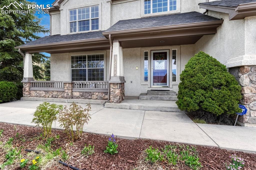 15211 Ridgefield Lane