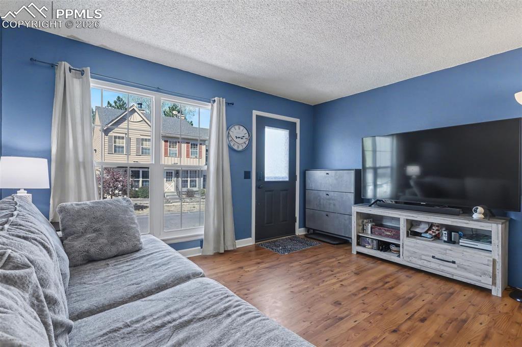 3319 Queen Anne Way