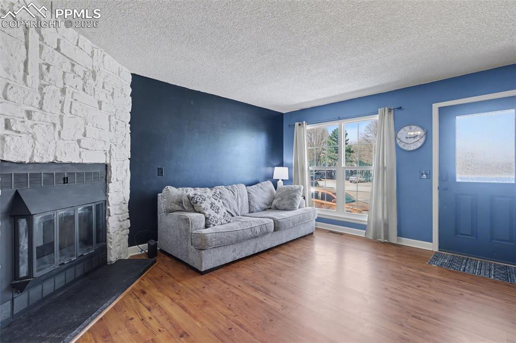 3319 Queen Anne Way