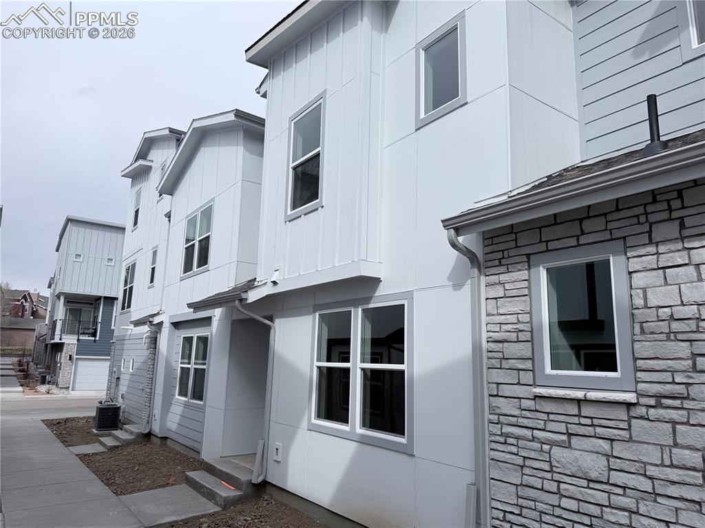 3388 Drumlin Grove
