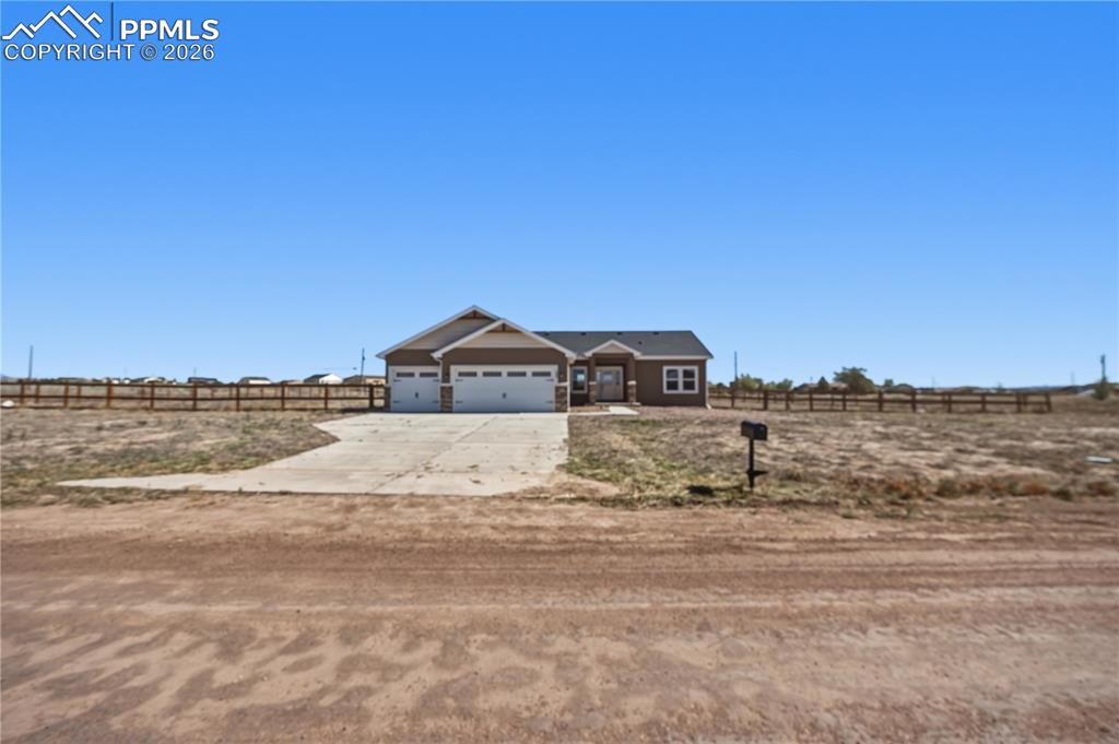 667 E Vermillion Drive